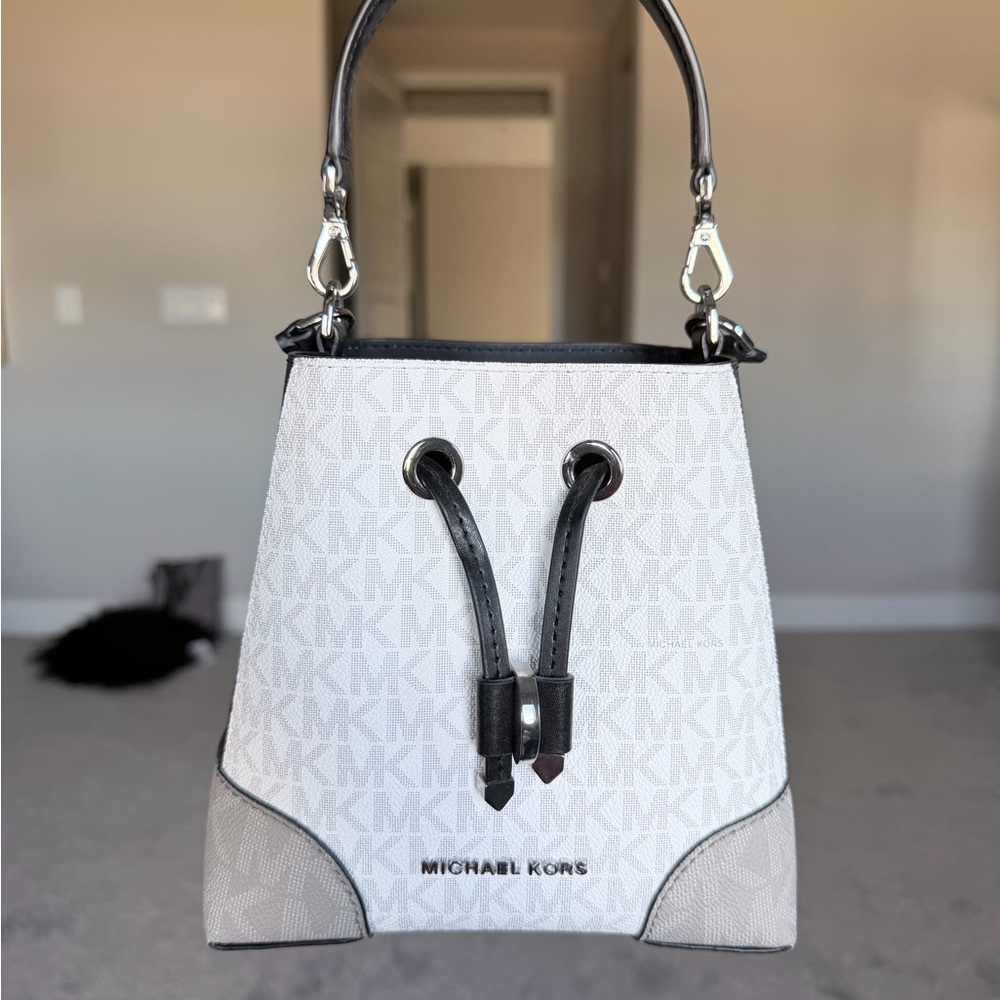 Michael Kors Black and Cream Shoulder Bag
